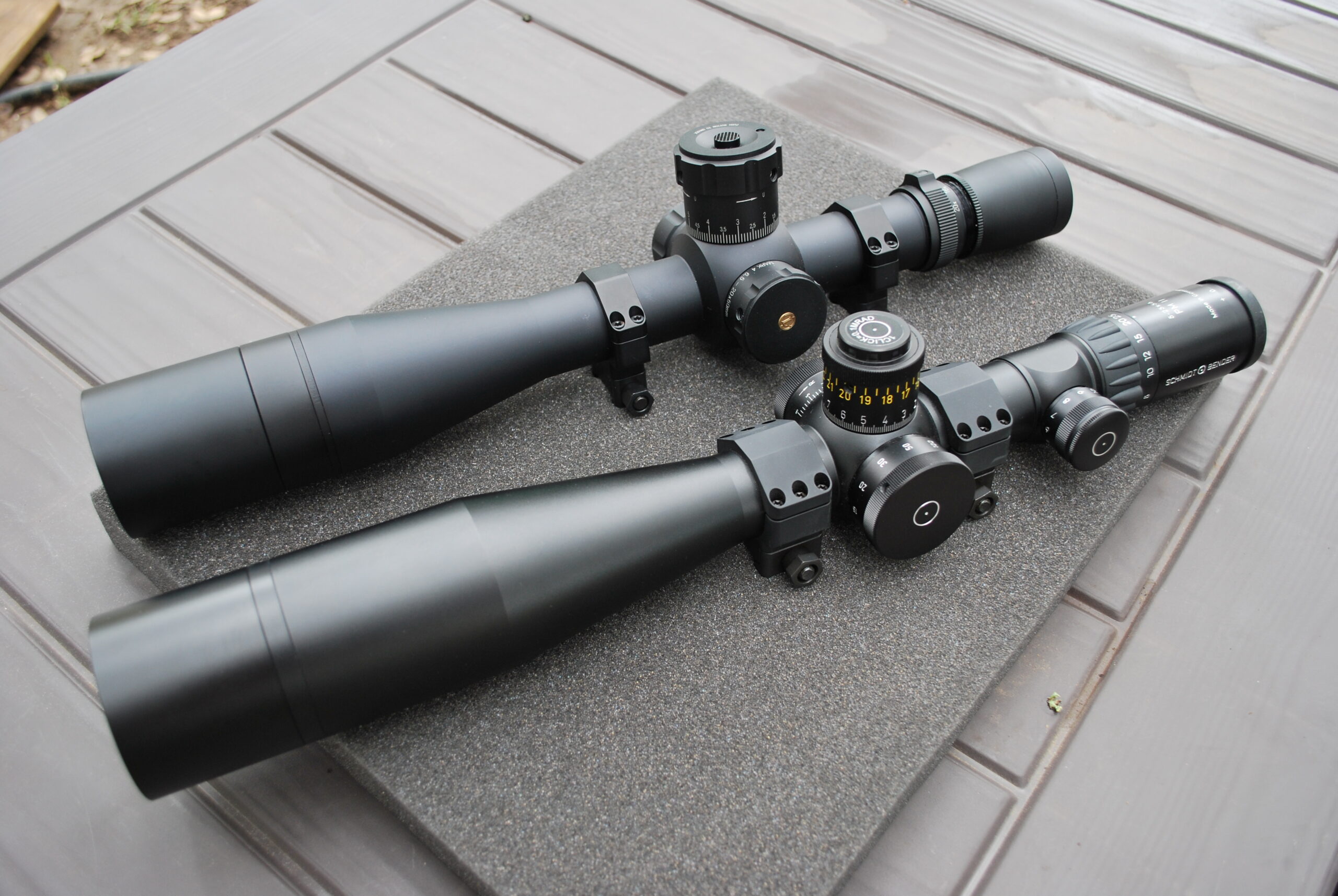 STAFF REVIEW: Leupold Mark 4 ER/T 6.5-20x50mm (34mm) M5A2 vs the Schmidt & Bender 5-25×56 PM II/LP